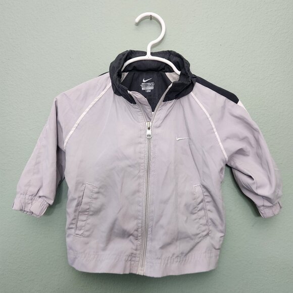 Unisex Nike Toddler Windbreaker Jacket Zip Up Hoodie Silver/Black 12M - Picture 1 of 7